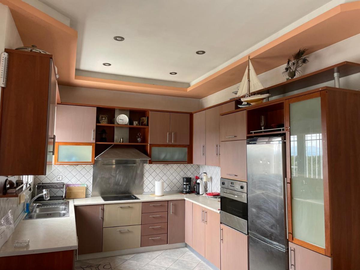 Seaside Apartment With Private Garden Néa Ankhíalos Zewnętrze zdjęcie